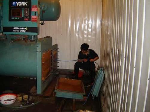 空调主机维保清洗